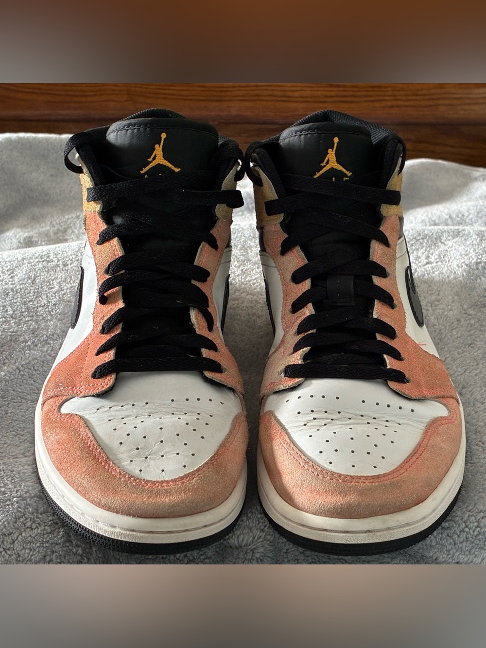Jordan 1 Mid SE Fight Club Men’s High-Top Sneakers - White, Peach & Black Size 9